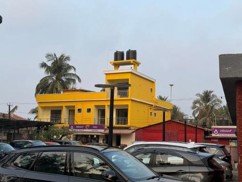 Golden rays beach stay