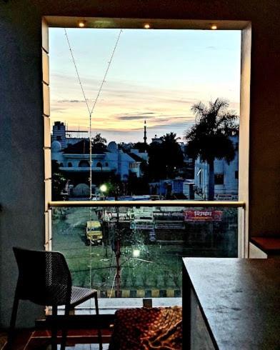 Hotel heena in Beed