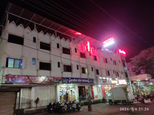 Hotel heena in Beed