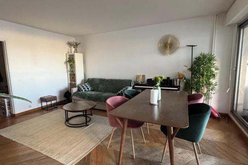 Appartement lumineux avec terrasse