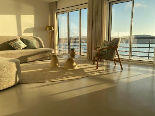 Beachfront 3bdr apt on Marginal Boulevard