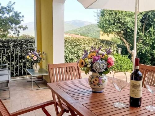 Rõdu/terrass, Holiday Home Sardinia Hillside Retreat – Apt 14 by Interhome in Santa Maria Coghinas