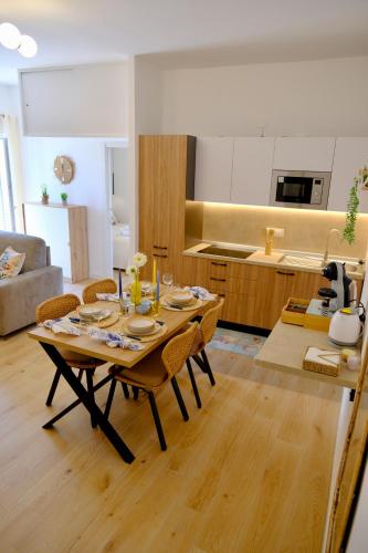 Instalaciones, La Torre Apartments in Rossano