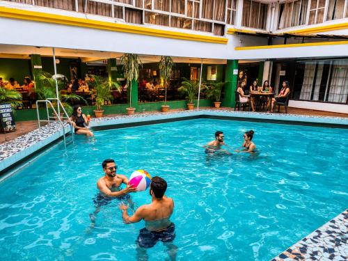 Welkin stays - Private Poolside Apartment with Kitchen near Calangute Beach - Goa