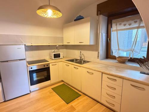 Konyha, Apartment Casa Le Pale by Interhome in Siror