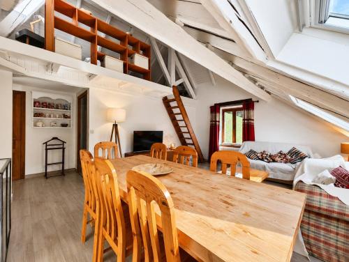 Appartement Familial Vue Montagne & Jardin Privé (Appartement Familial Vue Montagne & Jardin Prive) in Lelex