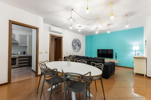 Marche Apt - Wifi - Metro M3 - Culla