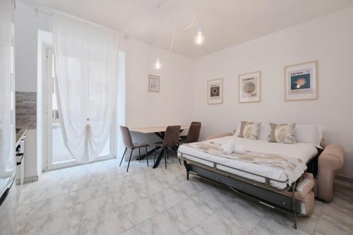 Colosseum 4 stops away 3BR - WiFi - Netflix