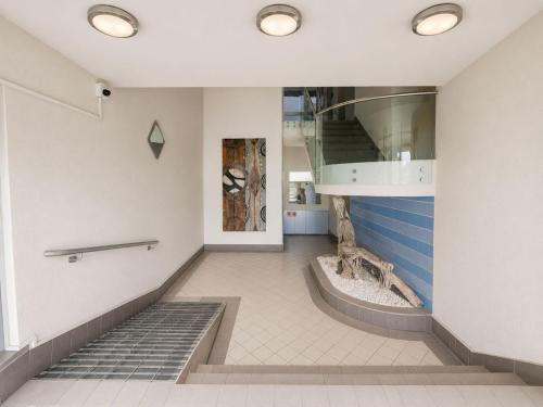 '24 Gordonia' Spacious Condo - Sleeps 7 Sea Front Easy Beach access - image 3