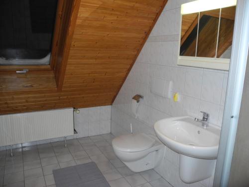 Viesnīcas āriene, Unsere kleine Ferienwohung in Georgenthal (Thuringia)