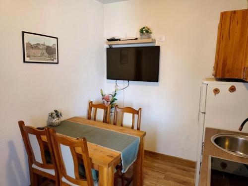 Apartment Lore - image 4