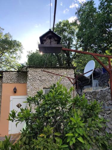 Hidden Forest Fairytale House in Zvečanje
