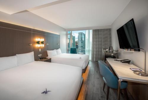 COAST COAL HARBOUR HOTEL by APA - image 2