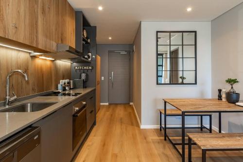 Riverlands Observatory Luxury 1 Bed with views - image 12