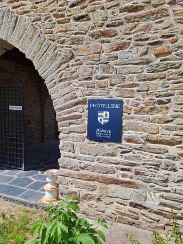 Hôtellerie Abbaye Port du Salut (Hotellerie Abbaye Port du Salut) in Nuille-sur-Vicoin