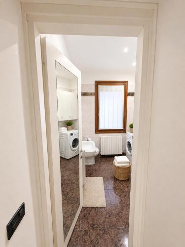Family and Friends Apartment by Bricola Apartment - image 12