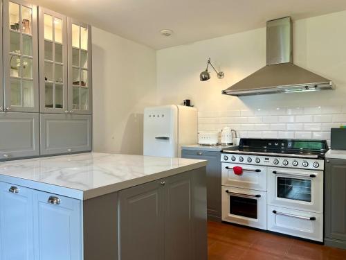 Prestigieuse Villa Beausejour, proche St Emilion in Castillon-la-Bataille