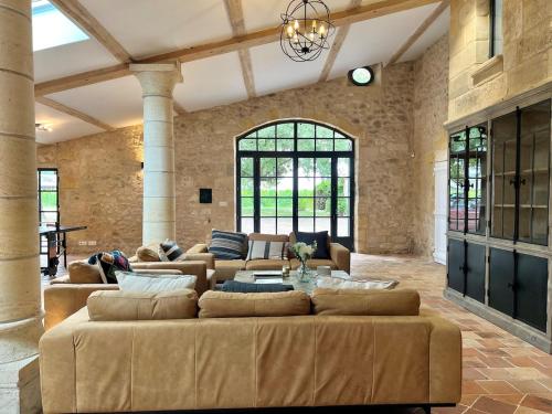 Prestigieuse Villa Beausejour, proche St Emilion in Castillon-la-Bataille