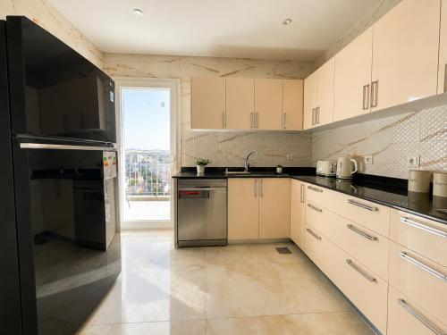 Κουζίνα, Appartement Spacieux à Constantine (Appartement Spacieux a Constantine) in El Khroub