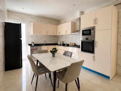 Κουζίνα, Appartement Spacieux à Constantine (Appartement Spacieux a Constantine) in El Khroub