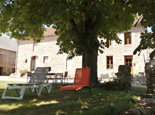 Widok z zewnątrz, Gîte La Picolina (Gite La Picolina) in Charensat