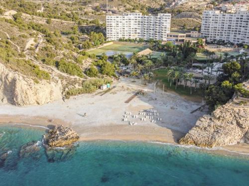 Apto con Piscina y tenis a 2 min playa La Caleta