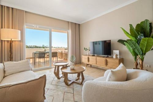 Casa Ximena in Lunymar Golf with Pool and Beach Nearby)