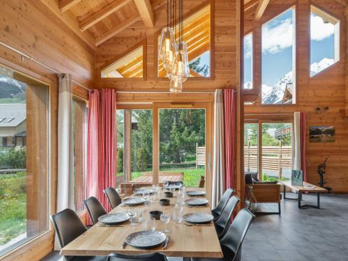Chalet mitoyen lumineux avec espace bien-être et salle de jeux, Le Monêtier-les-Bains