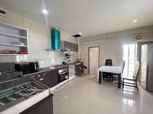 Kitchen, Bannlhongrakkrabi in Ban Nai Chong
