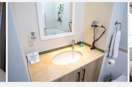 Luxurious Accessible Apartment in Vibrant Kaapstad - image 2
