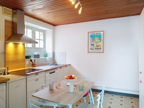 Konyha, Holiday Home Le Village by Interhome in Meuvaines