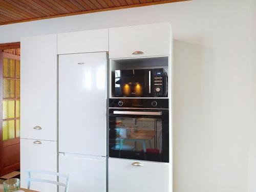 Konyha, Holiday Home Le Village by Interhome in Meuvaines
