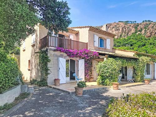 Фасада на хотела, Villa La Farlade by Interhome in Saint-Raphael