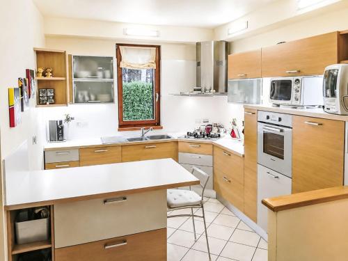 Konyha, Holiday Home Casa di Max by Interhome in Agazzi