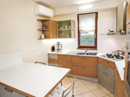 Konyha, Holiday Home Casa di Max by Interhome in Agazzi