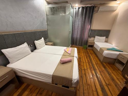 Hey Honey Hotel - image 3