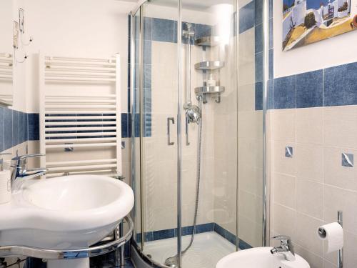 Bathroom, Holiday Home Sweet Life by Interhome in Priocca