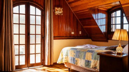 Bed, VELINN Pousada Villa Paty I in Campos Do Jordao