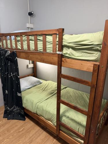 Letto, 5 Minutes Away Airport Lodge in Kepayan