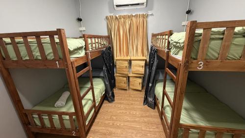5 Minutes Away Airport Lodge in Kepayan