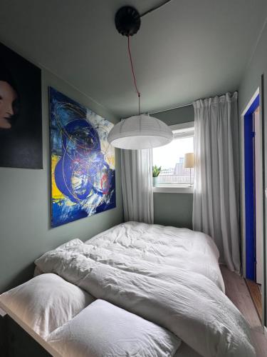 Modern apartment with forest view, close to the subway in Bjerke