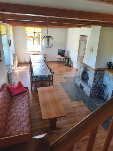 Pension V Doubí apartmán se sdílenou koupelnou (Pension V Doubi apartman se sdilenou koupelnou) in Locenice
