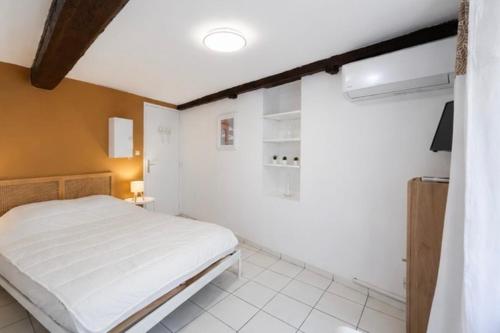 studio in the heart of Toulon for 2 travelers - image 5