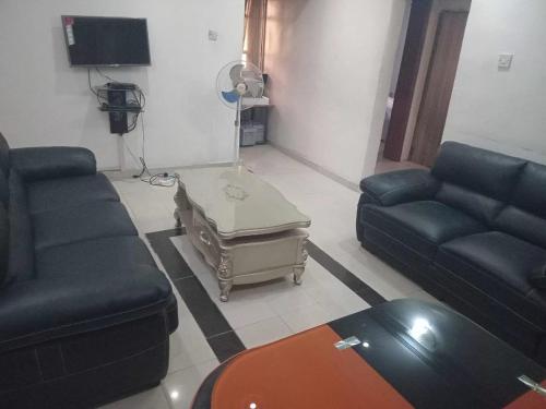 Kadosh Homes - 2Bed Apartment – khách sạn tại Ogijo