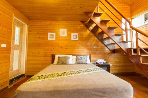 2 queen beds