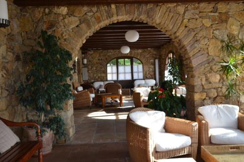 zonă comună salon/TV, Hotel Galena Mas Comangau in Begur