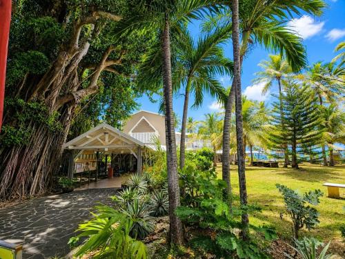 Tropical Chic Studio - Marina View - Swimming Pool in ปวงต์ ดู บู
