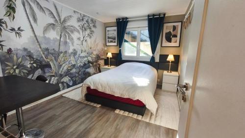 Gîte 10 pers, Home cinéma, proche PuyduFou (Gite 10 pers, Home cinema, proche PuyduFou) in La Chaize-le-Vicomte