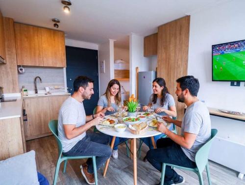 HOM I 1D1B, WiFi, Full equipado, calefactor eléctrico, Cerca al Lago