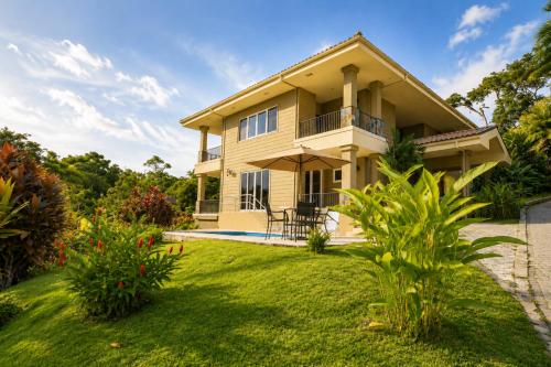 Red Frog Beach Island Resort in Bastimentos